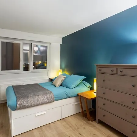Wonderful 2 Bdr Apt In Place Souham By Guestready * Paris